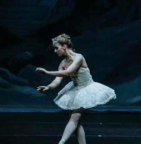 Pas de deux performance from Victoria Ballet Theatre Nutcracker production